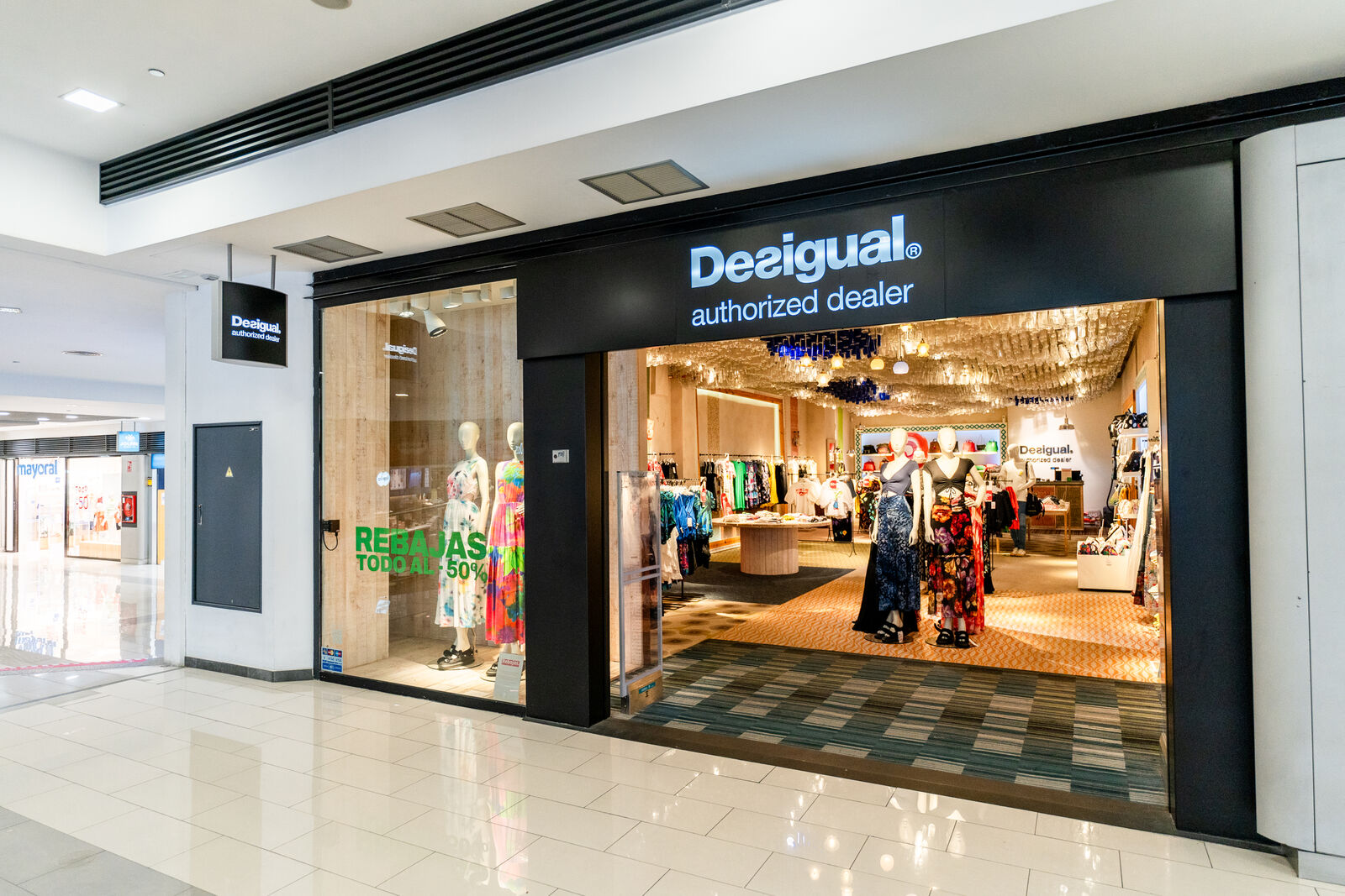 Desigual store front